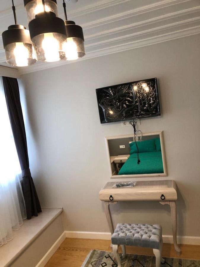 White Island Boutique Otel Adalar Bagian luar foto